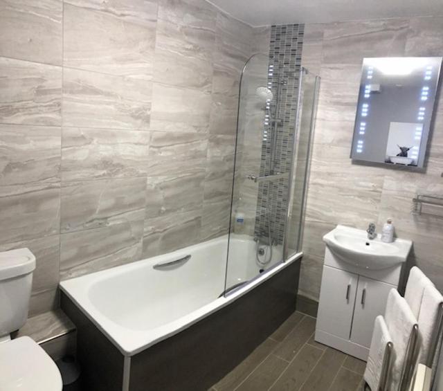 Graphite Apartments Инвернесс Экстерьер фото